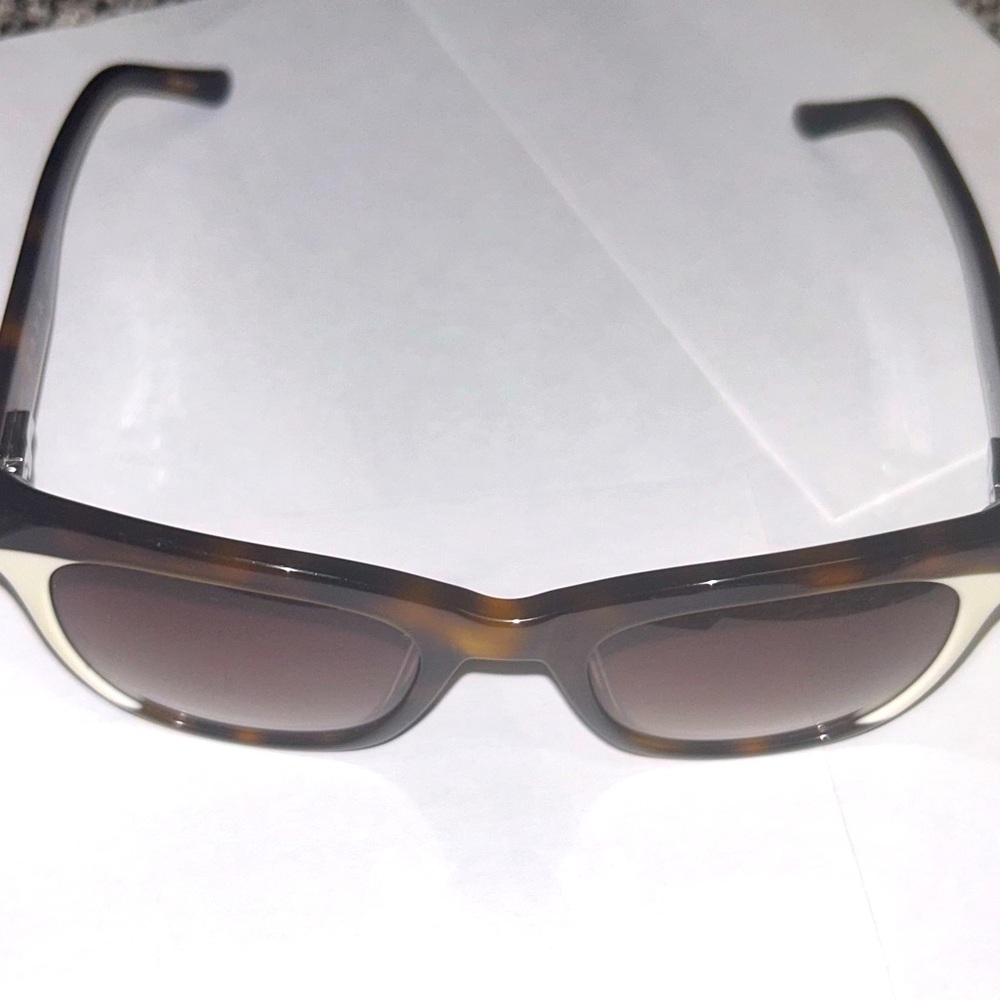 Gwen Stefani L.A.M.B. 
Stylish Tortoise Shell Sunglasses - Picture 2 of 10